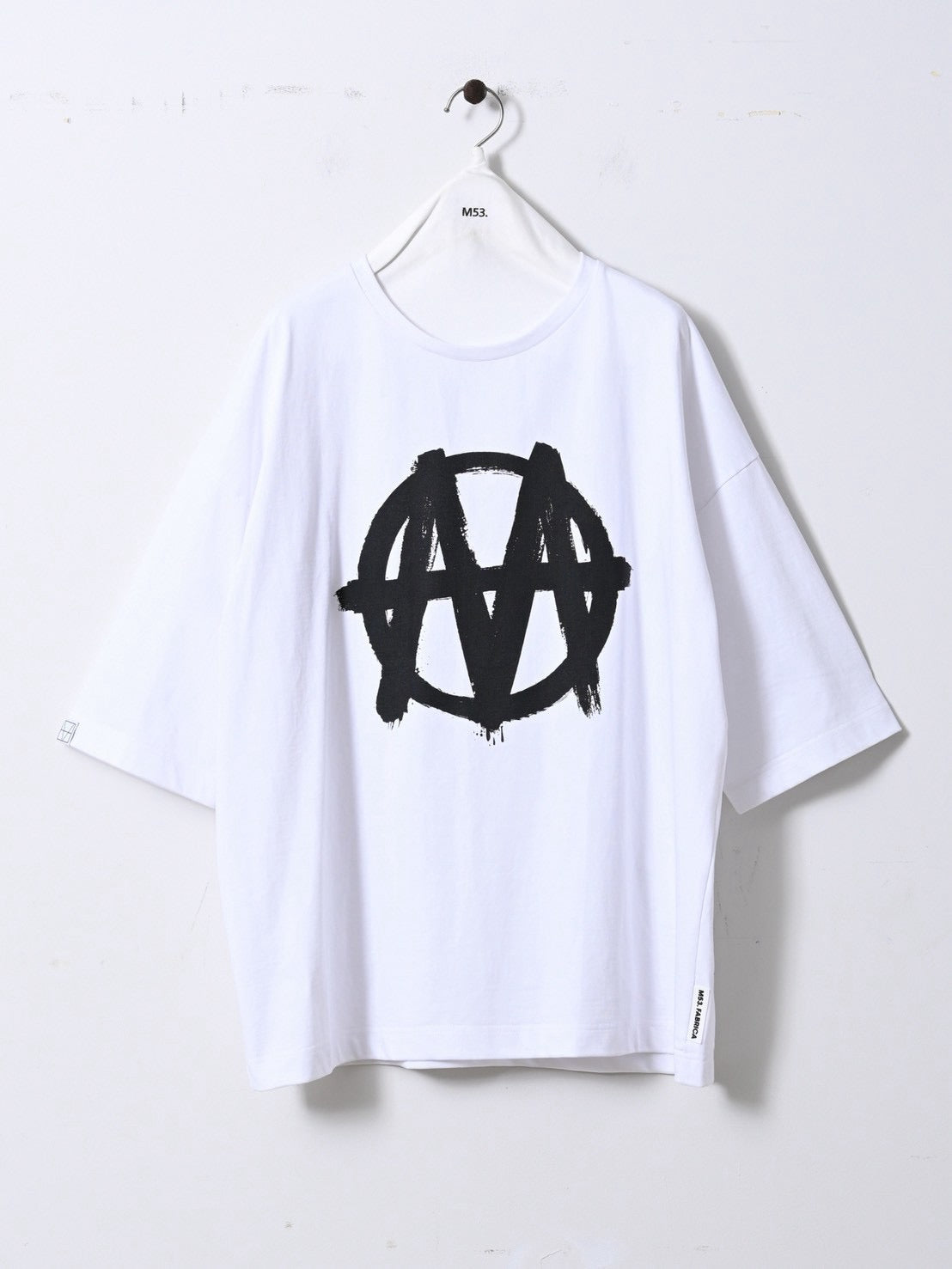 【予約】【2月下旬入荷予定】   M53. 展示会　MC-001W    アナーキータックTシャツ　issue24  　 (20261013)