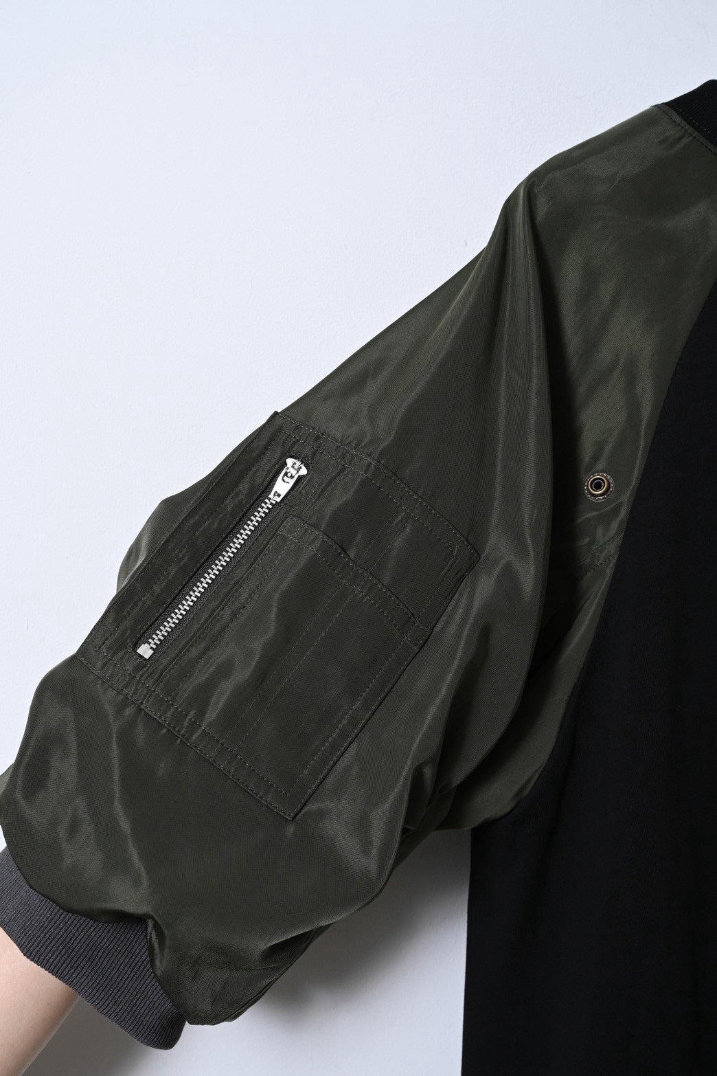 【予約】【4月下旬入荷予定】   M53. 展示会　MC-132    ドッキングMA1Tシャツ　issue24  　 (20261013)