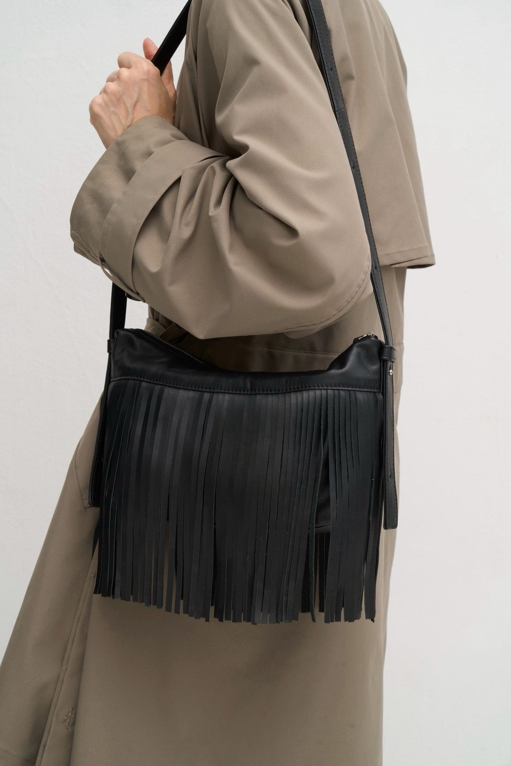 【予約】【2月下旬入荷予定】   WYTE 展示会　13-90190   レザーフリンジバッグ   SPRING/SUMMER 2027 COLLECTION (20261014)