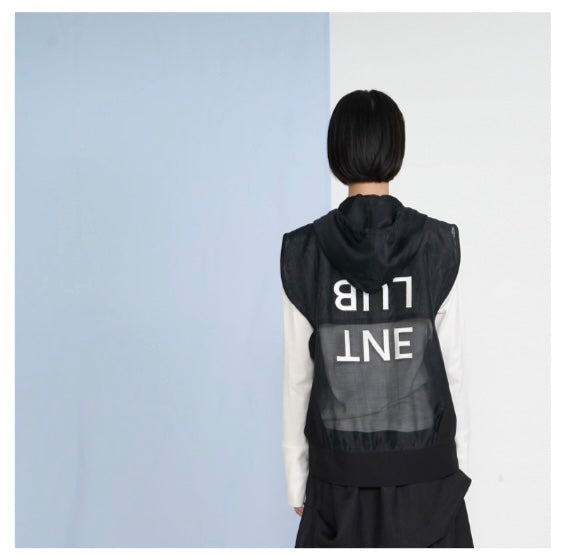 【予約】【2月下旬入荷予定】  1% USU展示会　27S-B-9  オーガン刺繍ベスト　2027 SPRING　(20261007)