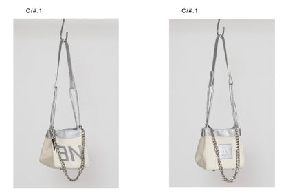 【予約】【3月下旬入荷予定】  1% USU展示会　721-AB-04　ロゴ刺繍ショルダーバック  2027 SPRING　(20261007)