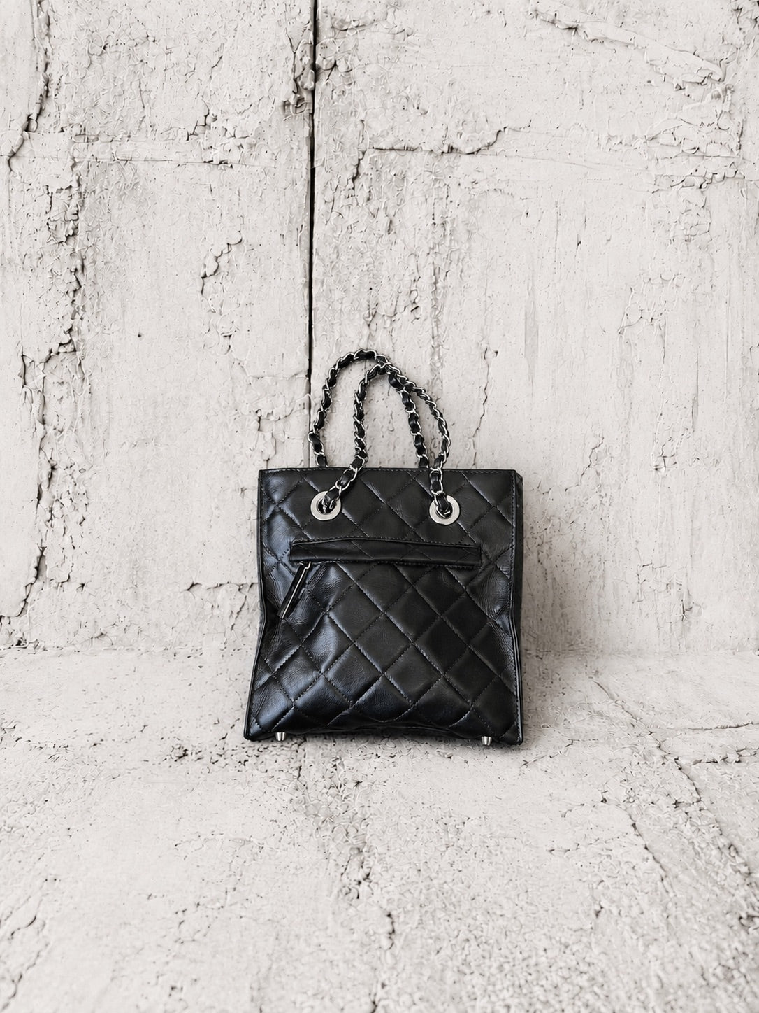 【2026/9月MUL展示会】【予約】MUL166-284  　SHOPPER20 　形状記憶レザー　ブラックキルティング型押し　　(20260912)