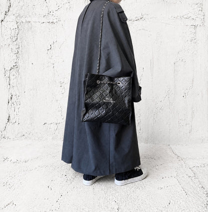 【2026/9月MUL展示会】【予約】MUL168-284  　SHOPPER30 　形状記憶レザー　ブラックキルティング型押し　　(20260912)