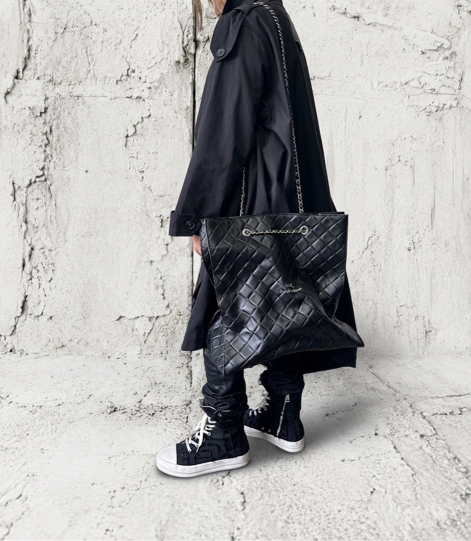 【2026/9月MUL展示会】【予約】MUL169-284  　SHOPPER40 　形状記憶レザー　ブラックキルティング型押し　　(20260912)